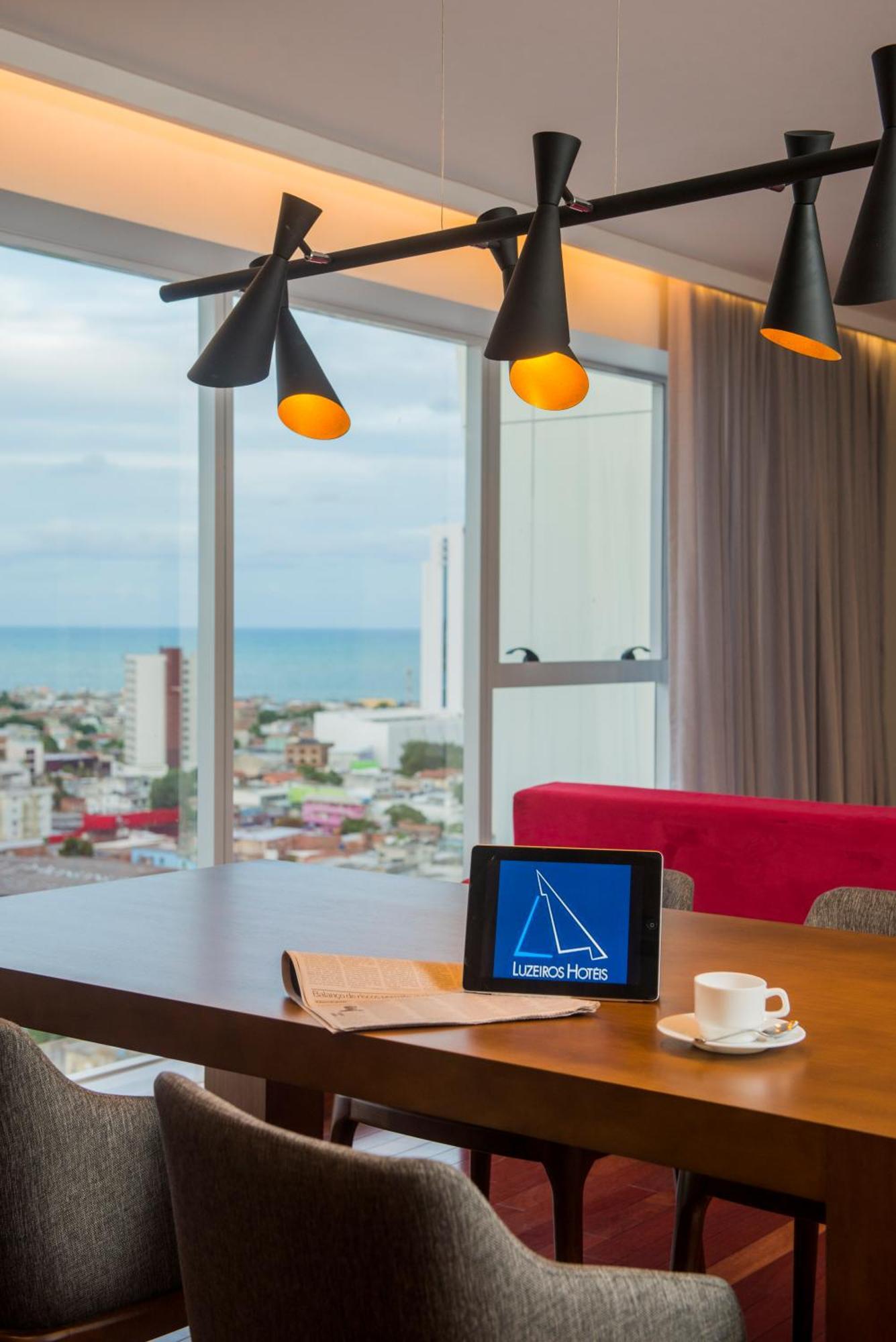 Hotel Luzeiros Ресифи Экстерьер фото Tablet with Lisbon Hotels logo