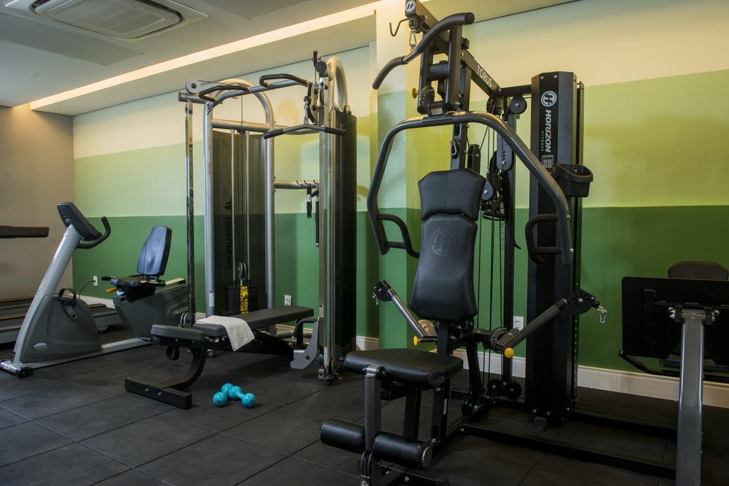 Hotel Luzeiros Ресифи Экстерьер фото A typical gym