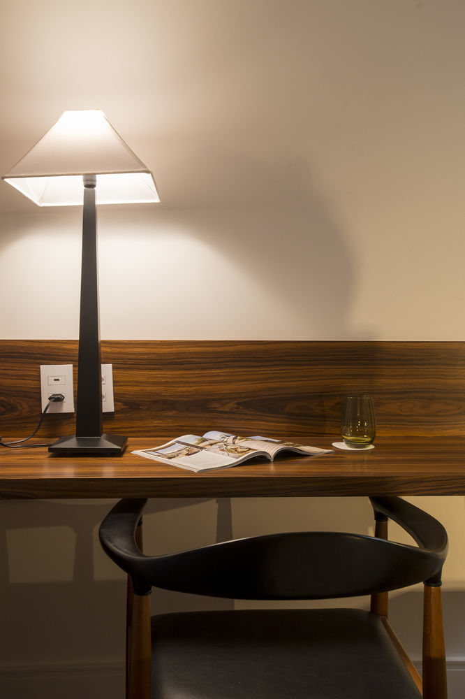 Hotel Luzeiros Ресифи Экстерьер фото A lamp on a desk